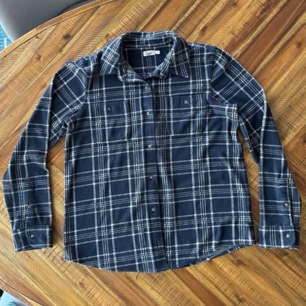 Priced to sell - Faherty Legend Sweater Shirt - women’s medium